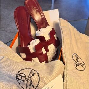 Hermes Red Sandals Elegant Design